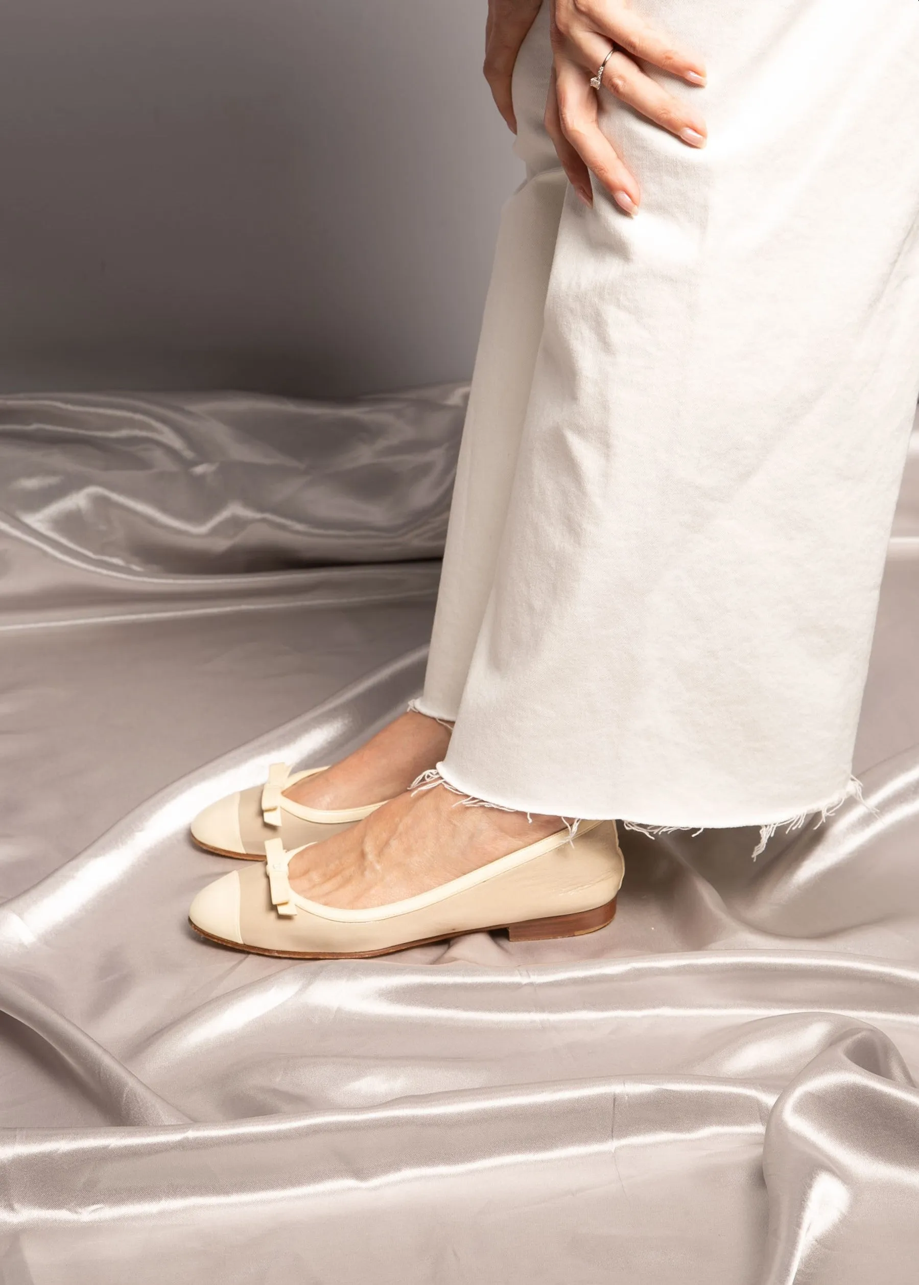 Extremely Rare CHANEL Beige Ballet Flats